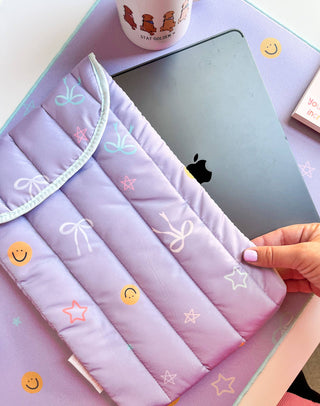 Smiley Faces & Coquette Bows Laptop Sleeve