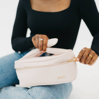 Madelyn Bow Makeup Bag – 3 Sisters Collection | Pretty Simple