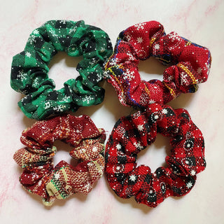 Merry Plaid Scrunch Set of 4 – Festive Holiday Hair Accessories