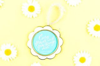 Daisy Frame Ornament