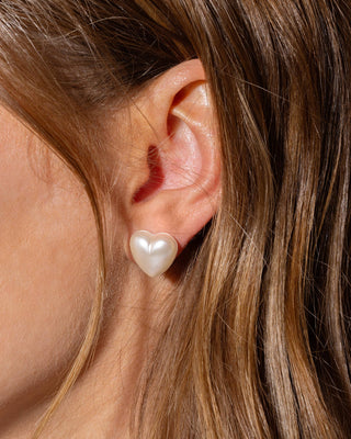 Stud Earrings - Pearl - Meredith Heart